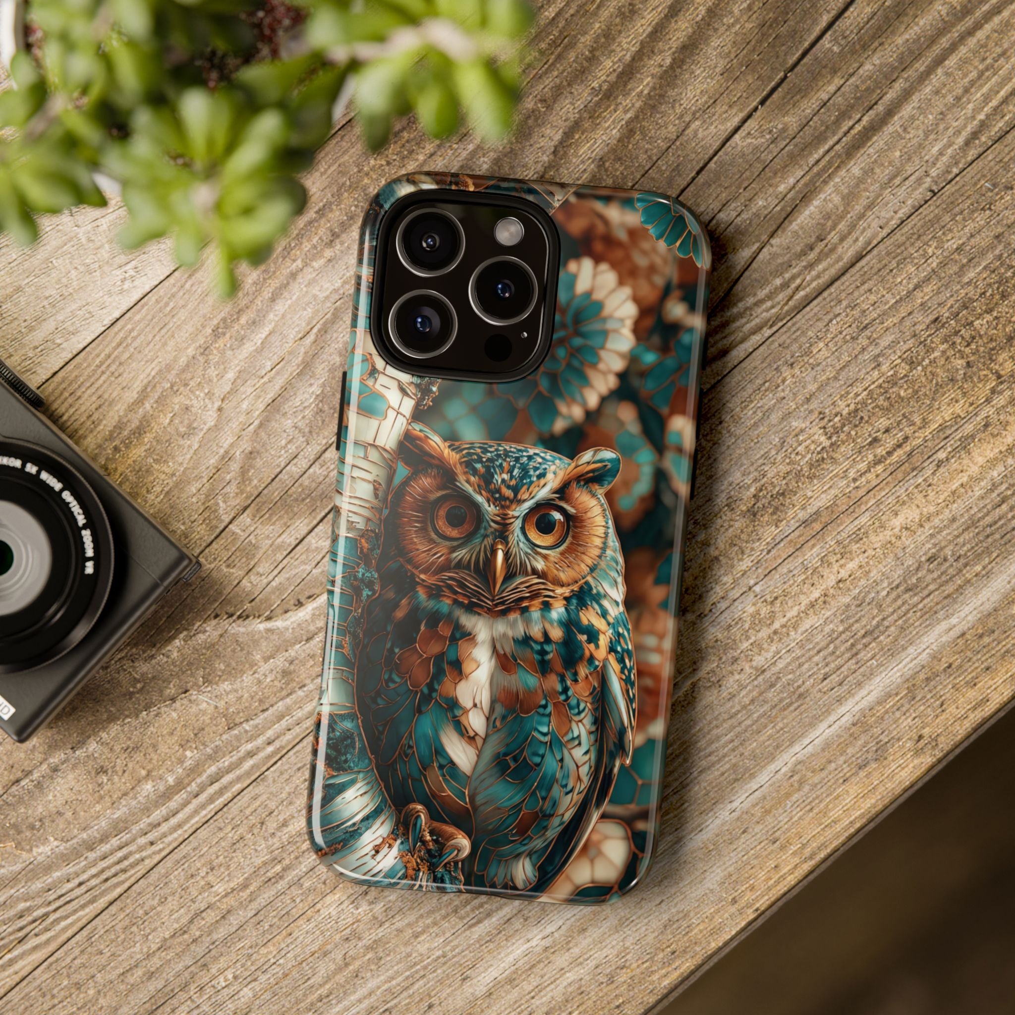 Custodia rigida per iPhone Owl Forest | Custodia protettiva rustica con animali selvatici color verde acqua e marrone