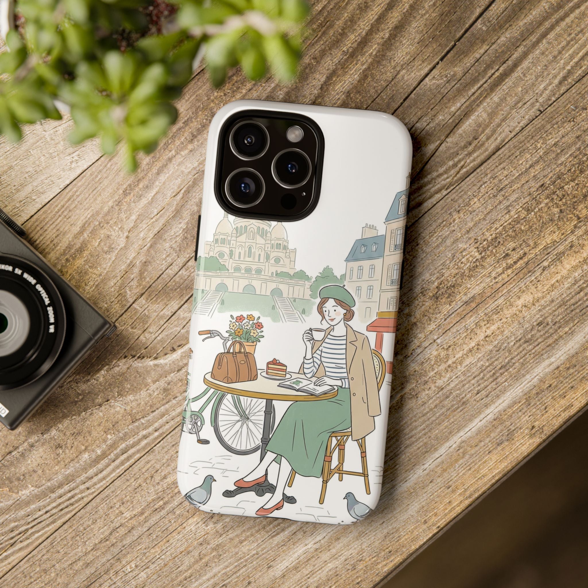 Cover protettiva per iPhone con illustrazione di caffè parigino | Biciclette e piccioni vintage