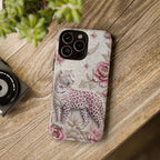 Cover iPhone "Luna Leopardata Floreale" | Custodia Protettiva Botanica Vintage Rosa