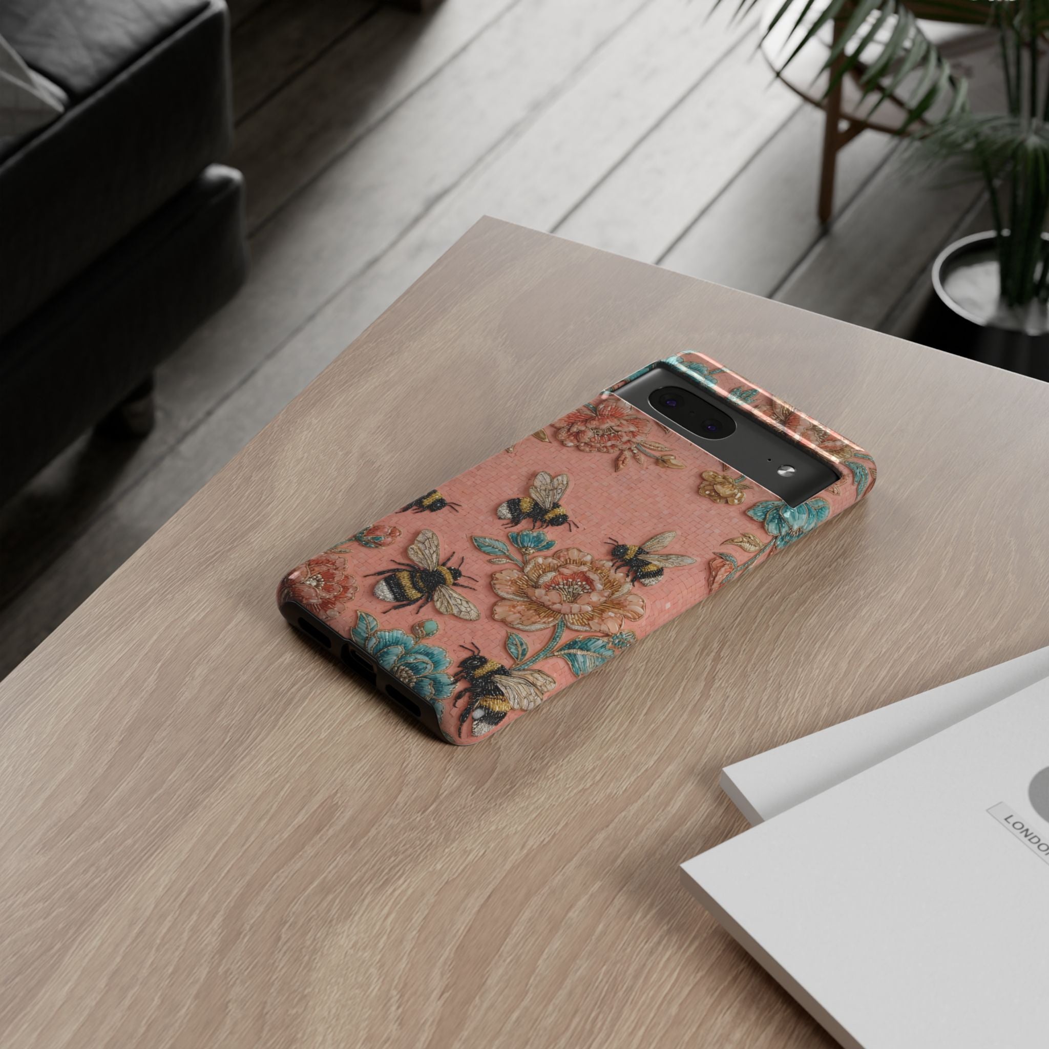 Custodia per telefono Google Pixel "Floral Bee Tough" | Cover protettiva vintage rosa floreale