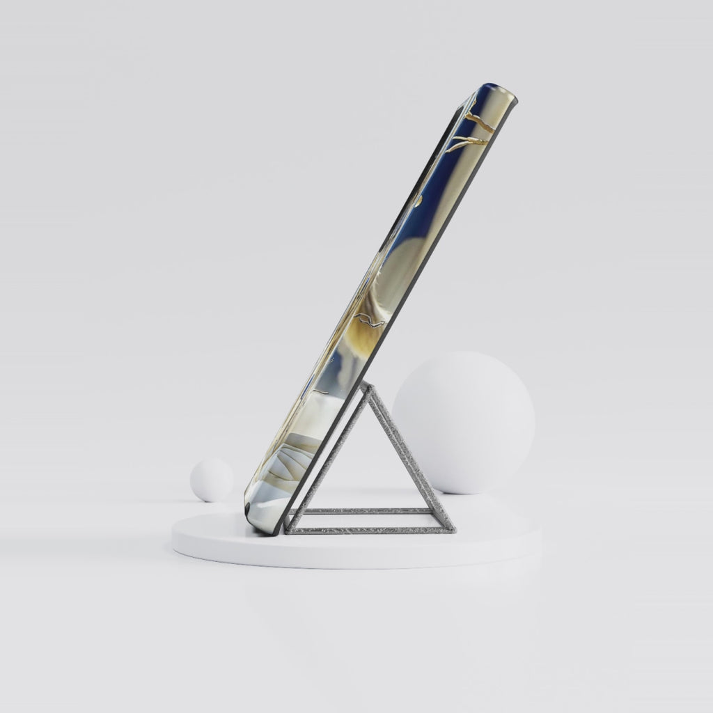 Wolf Running Tough MagSafe Protective iPhone Case